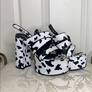 Cow-print Platforms